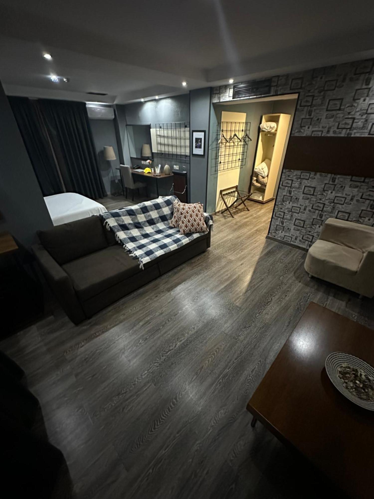 Athina Airport Hotel 데미 외부 사진