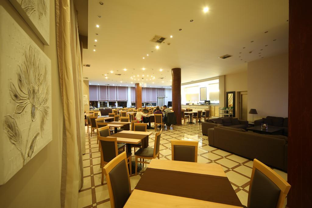 Athina Airport Hotel 데미 외부 사진